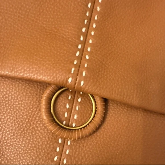 HOBO brand Cognac Shoulder Bag with Ring Detail Magnetic closure Circle - Picture 4 of 7